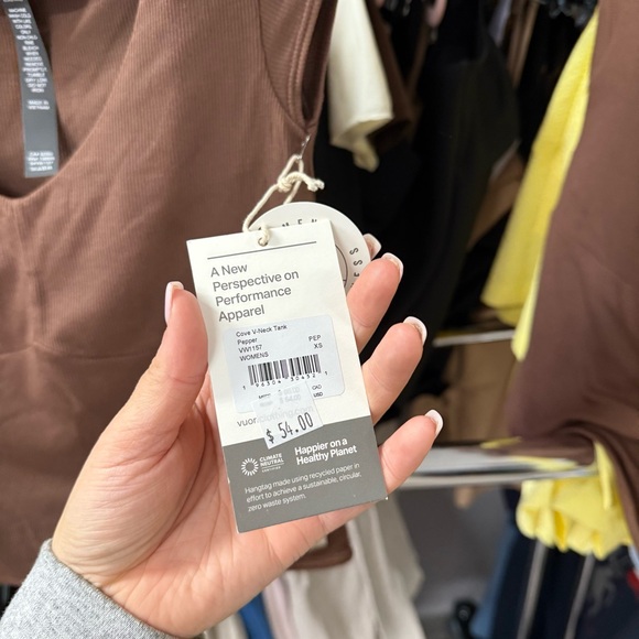 Vuori Chocolate Brown Crop Top - Picture 2 of 3